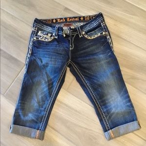 Rock Revival Capri Easy size 28 New without tags.